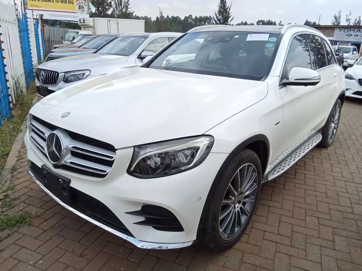 Mercedes-Benz GLC 250   - 2016