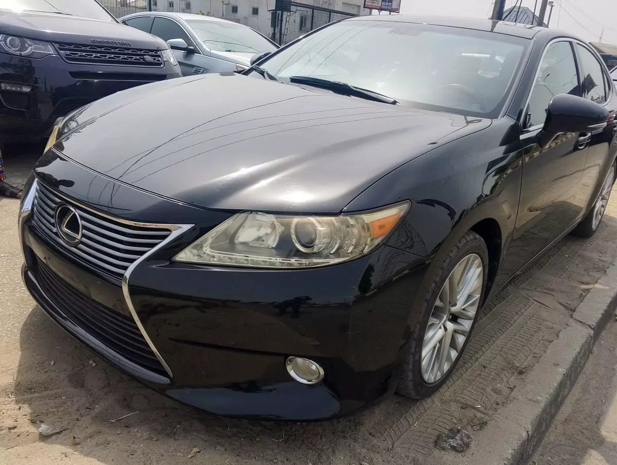 Lexus ES 350   - 2013