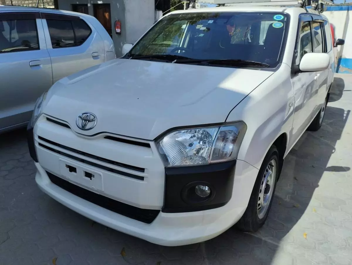 Toyota Probox  - 2016