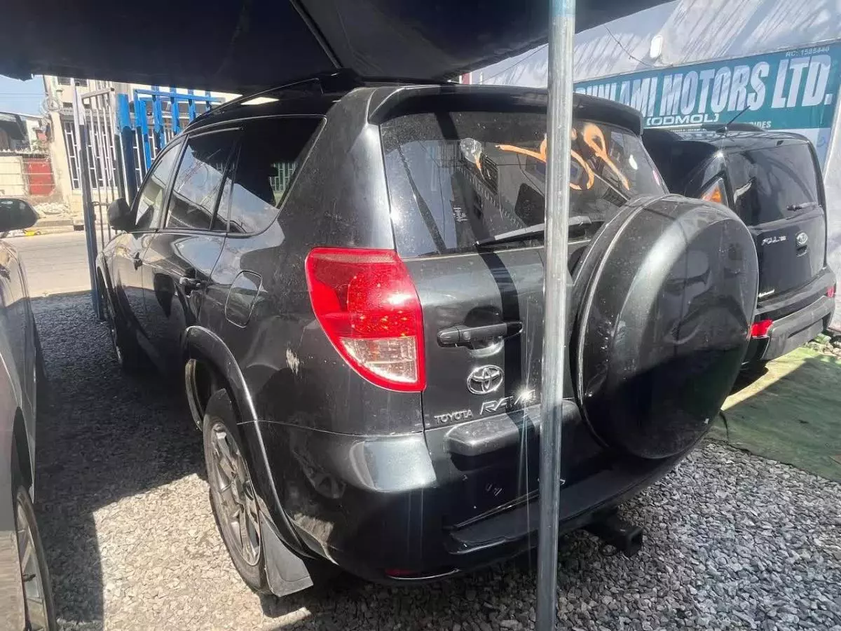 Toyota Rav4   - 2008