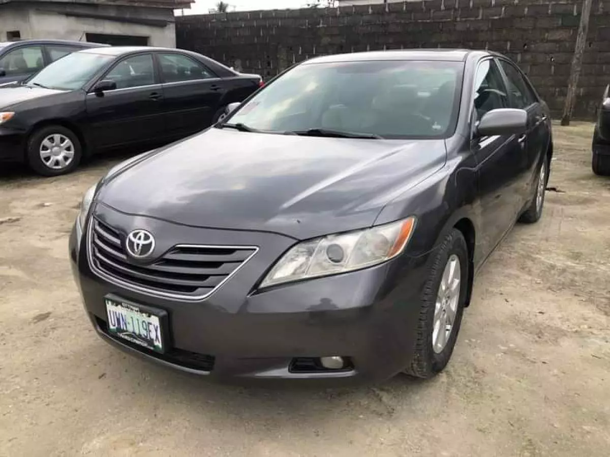 Toyota Camry   - 2008