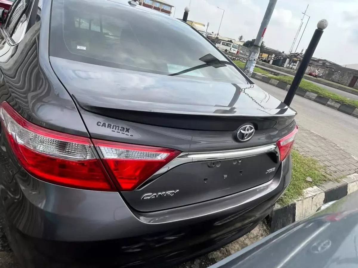 Toyota Camry   - 2015