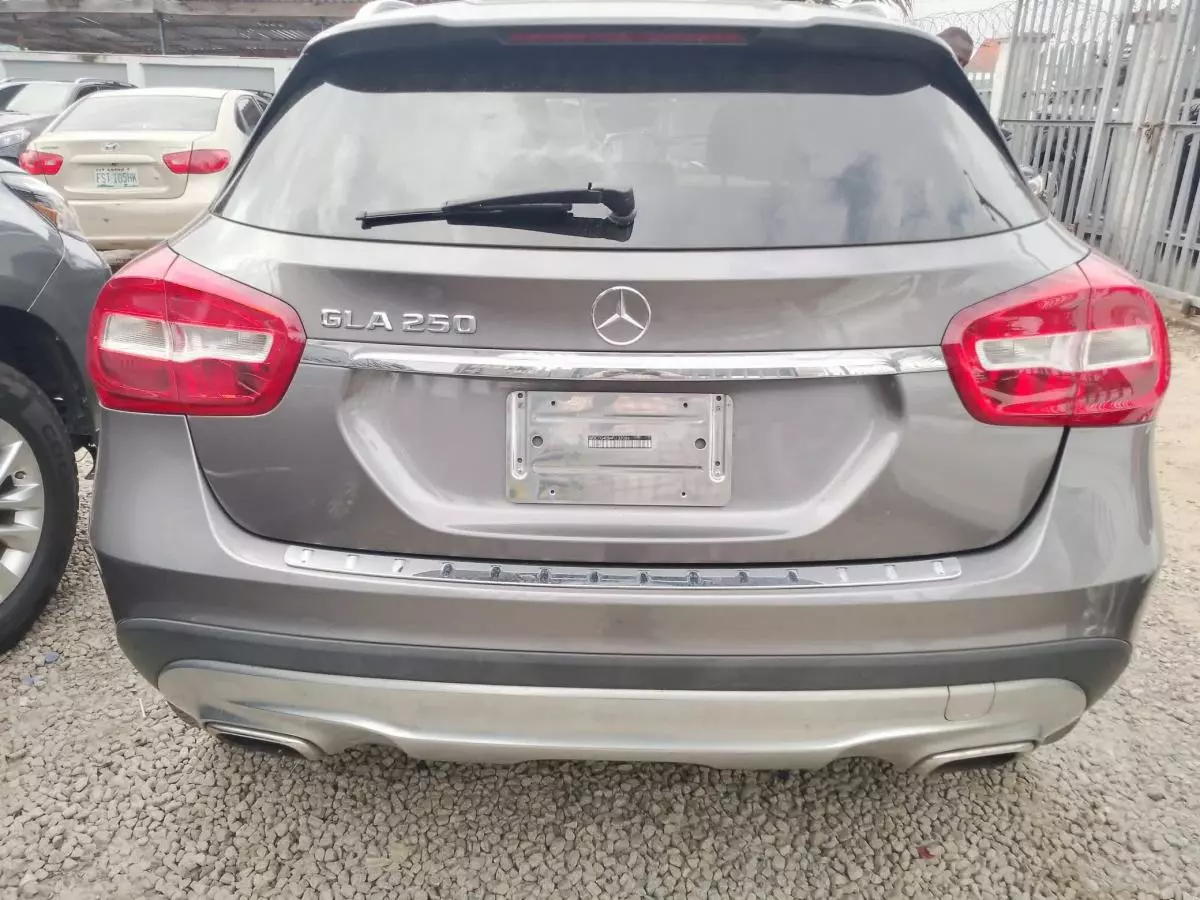 Mercedes-Benz GLA 250   - 2015