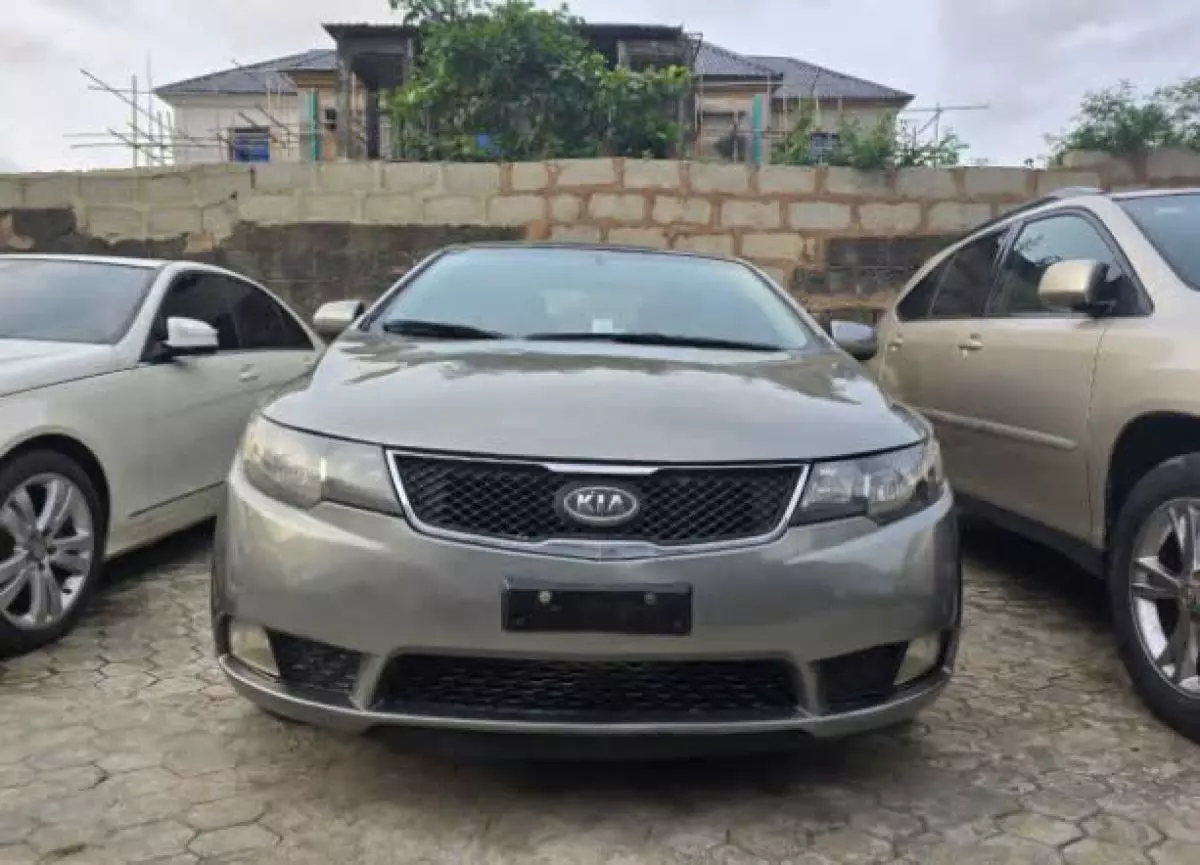 KIA Cerato   - 2011