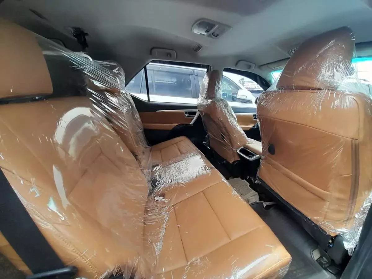 Toyota Fortuner - 2016