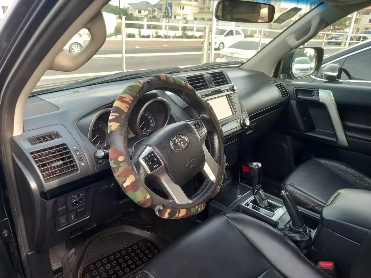 Toyota Prado   - 2017