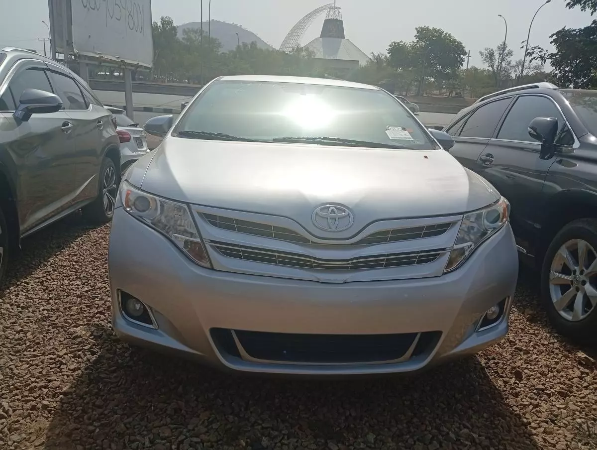 Toyota Venza   - 2014