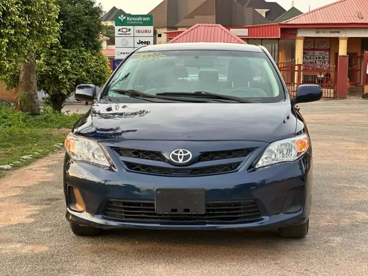 Toyota Corolla   - 2013