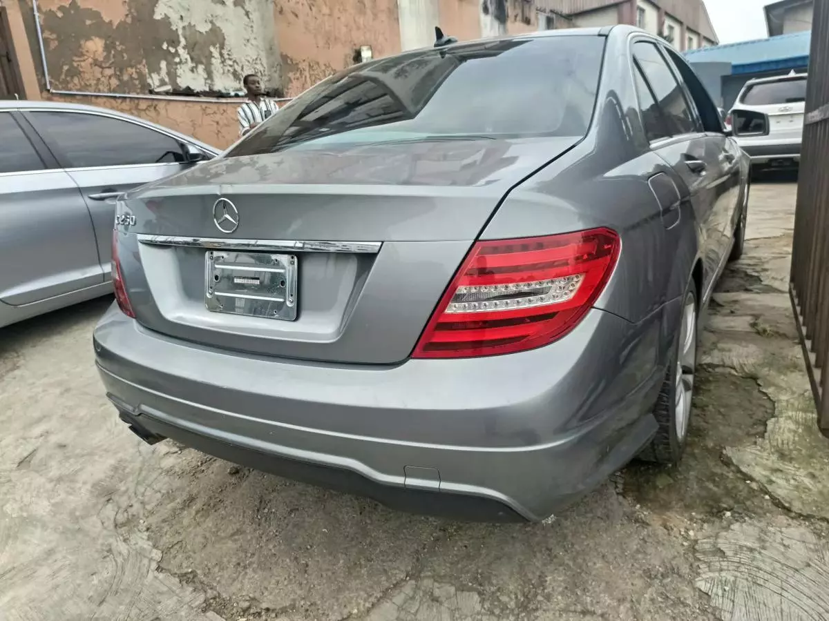 Mercedes-Benz C 250   - 2012