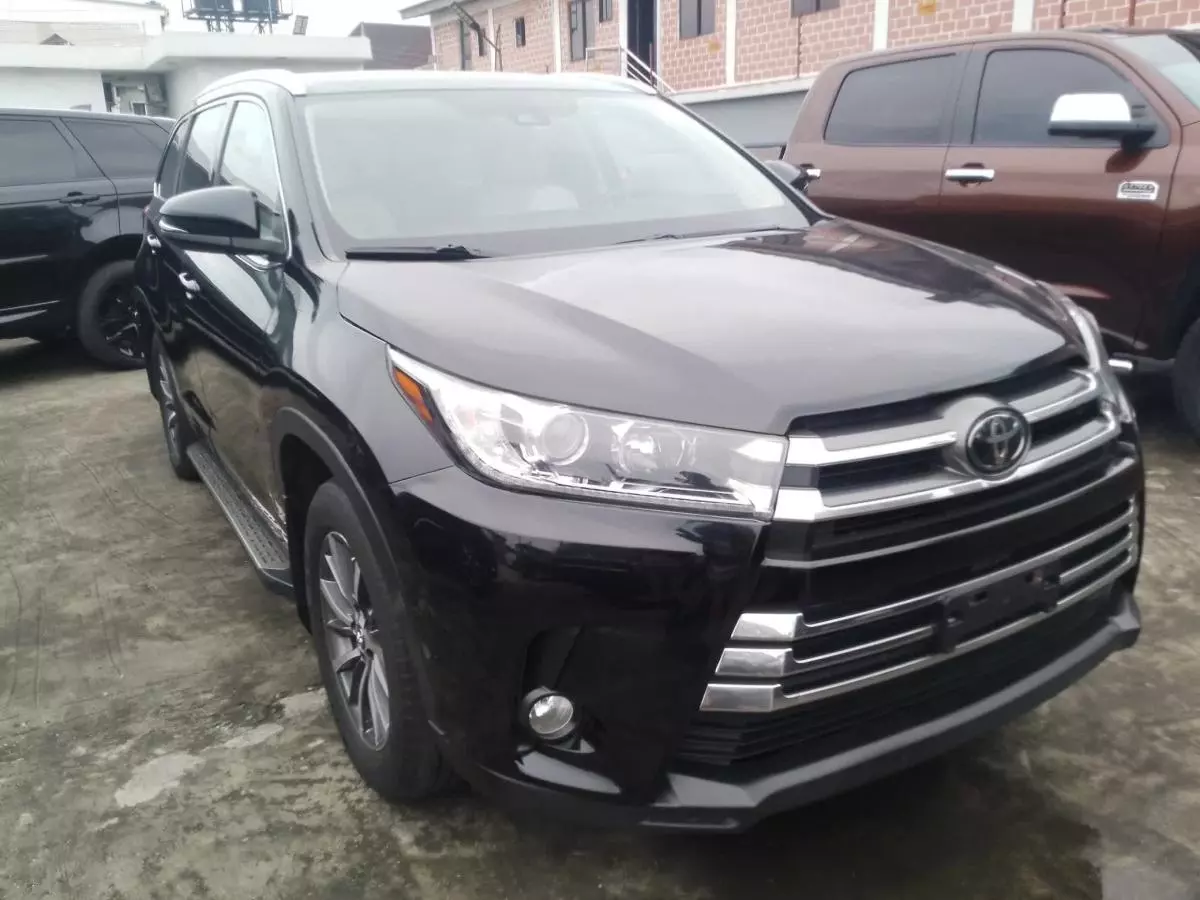 Toyota Highlander   - 2018