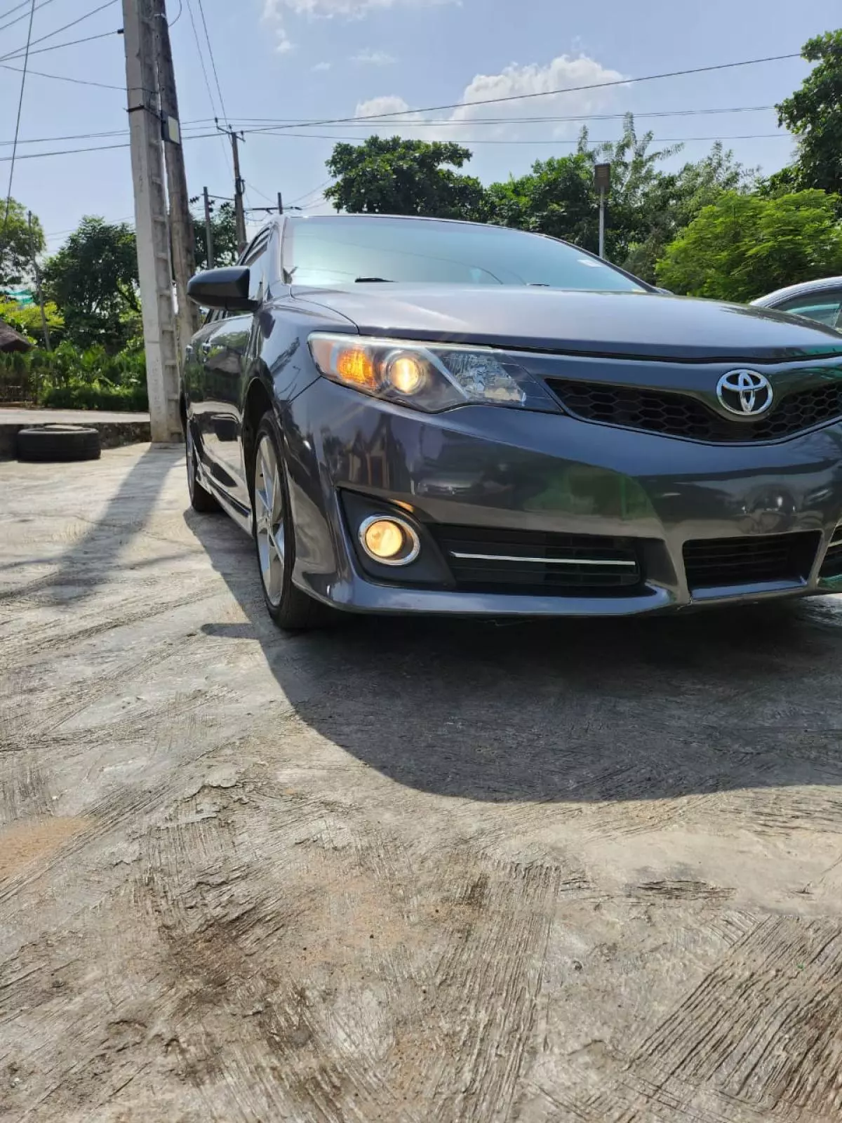 Toyota Camry   - 2014