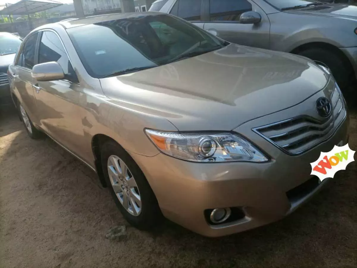 Toyota Camry - 2008