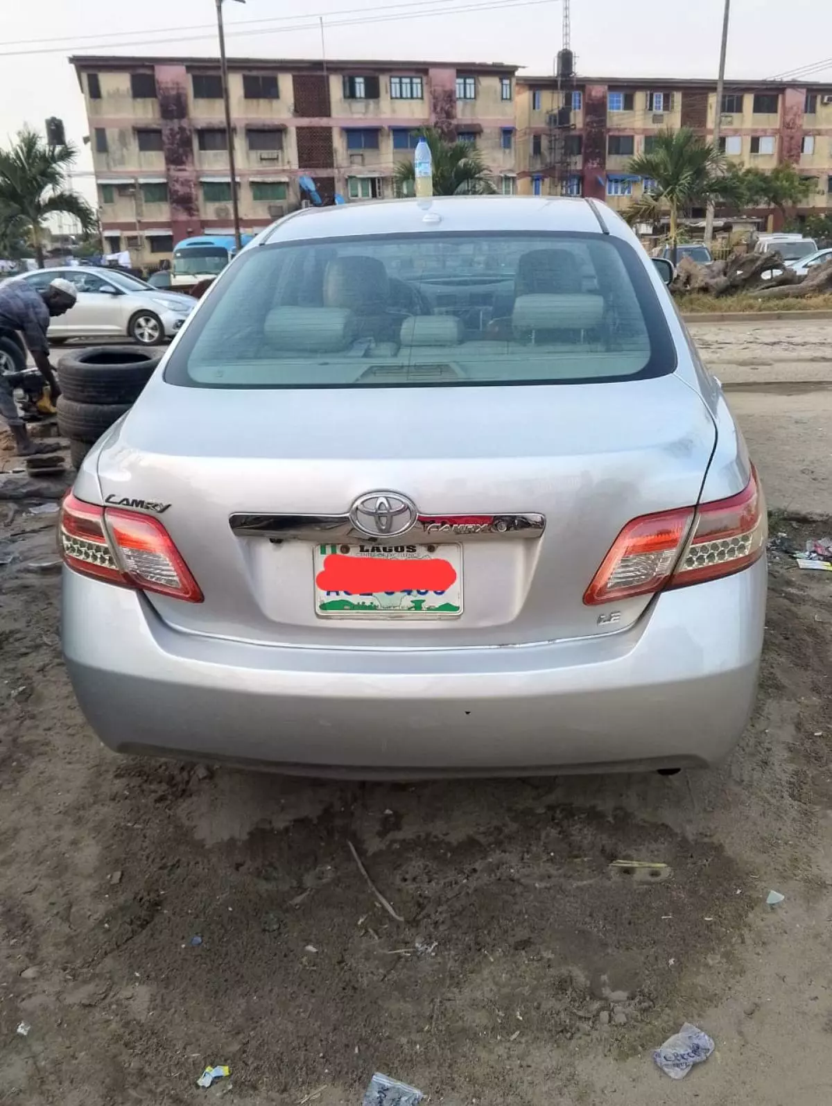 Toyota Camry   - 2010