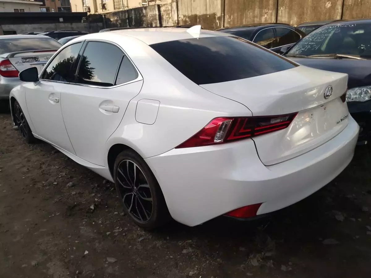 Lexus IS 250   - 2014