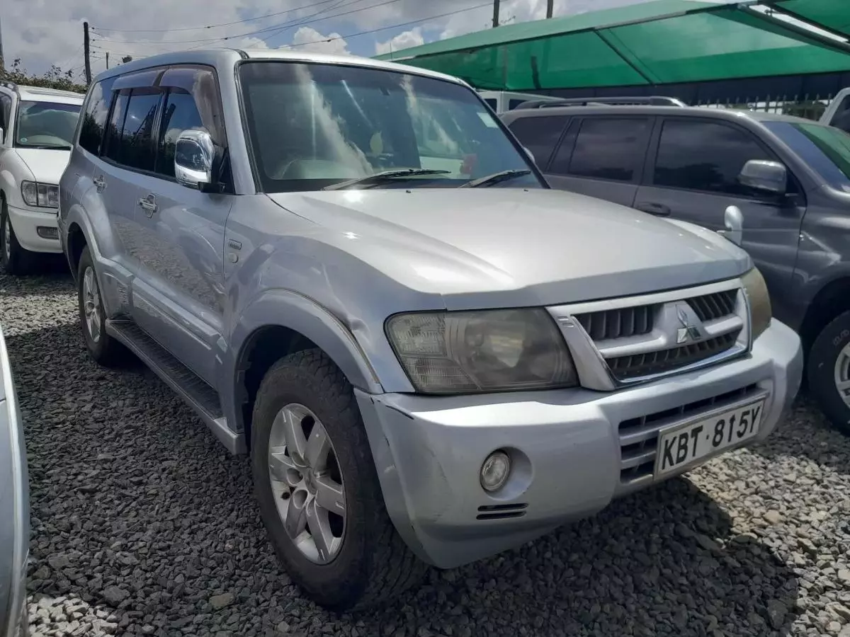 Mitsubishi Shogun  - 2005