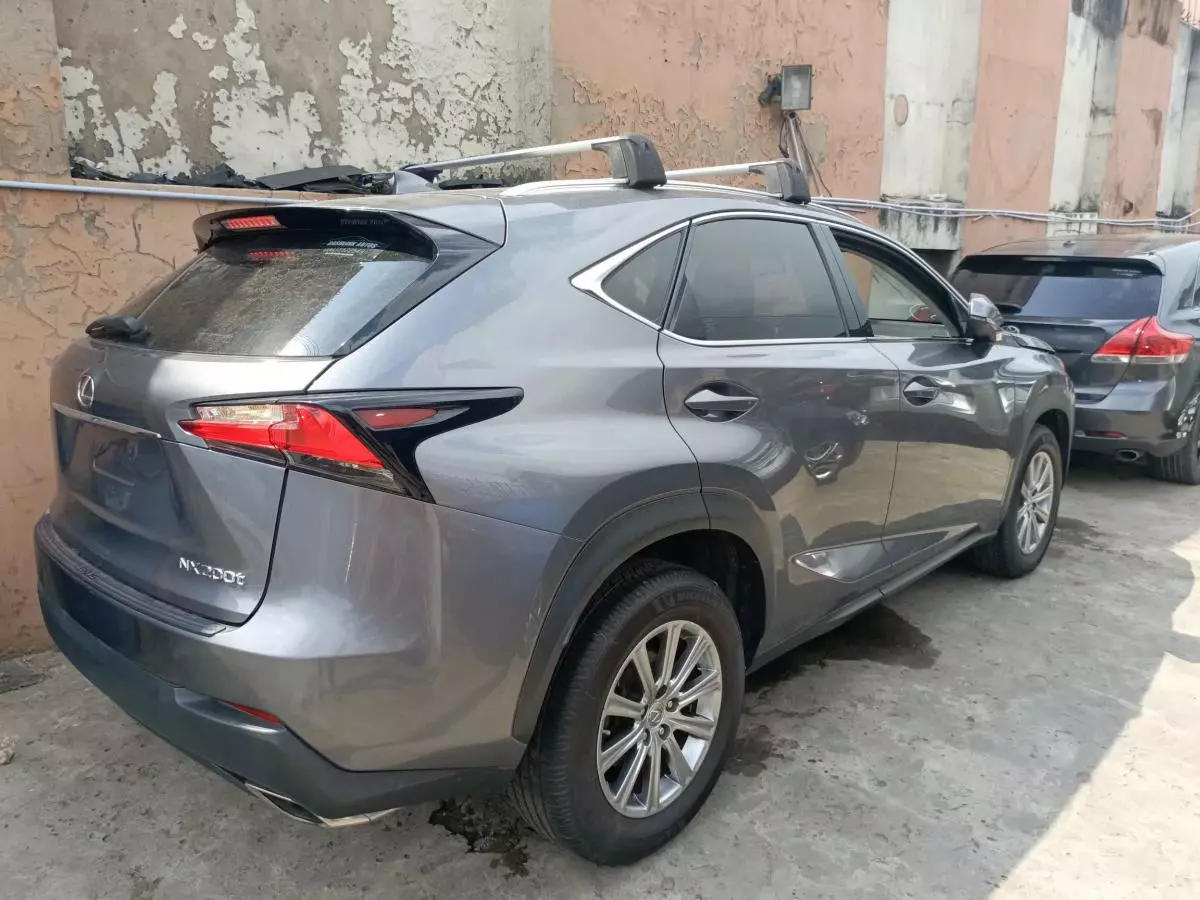 Lexus NX 200   - 2016