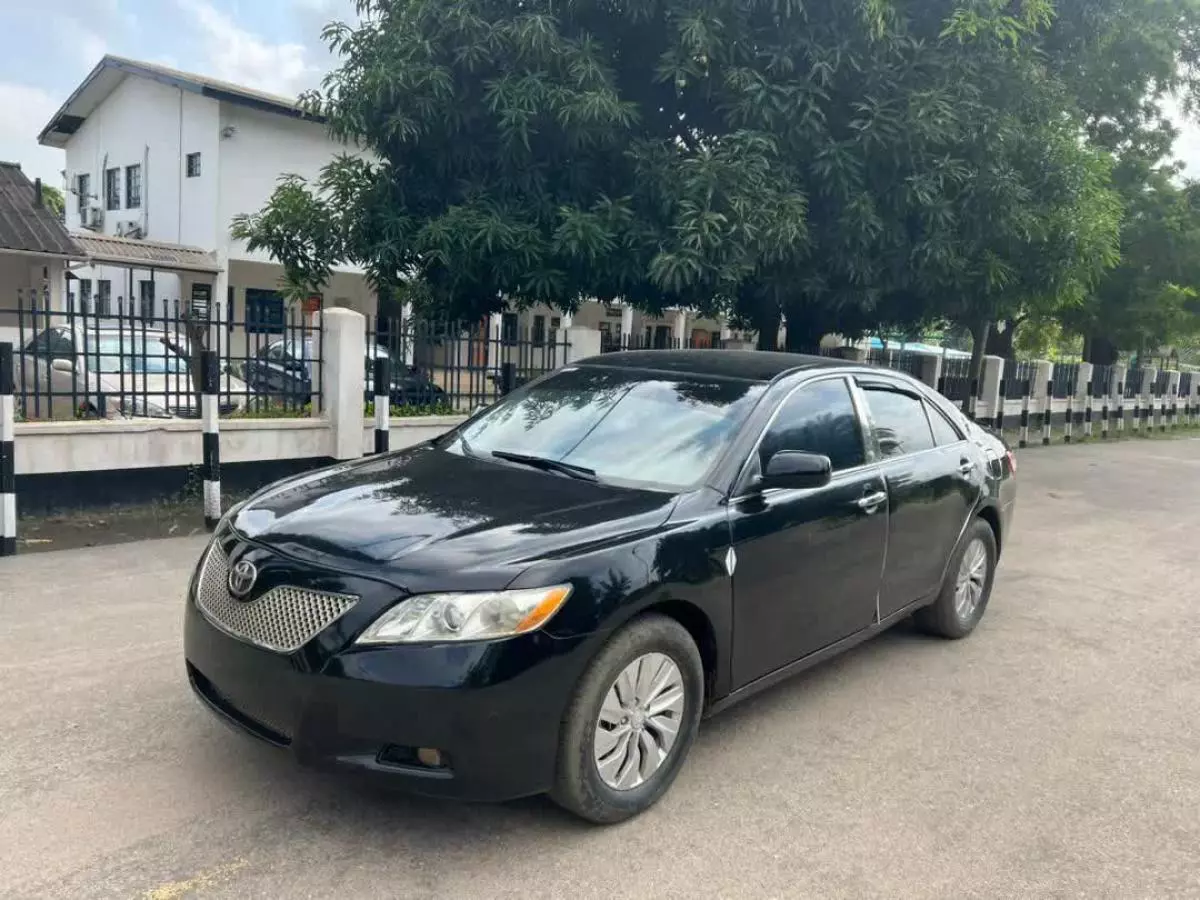 Toyota Camry   - 2007