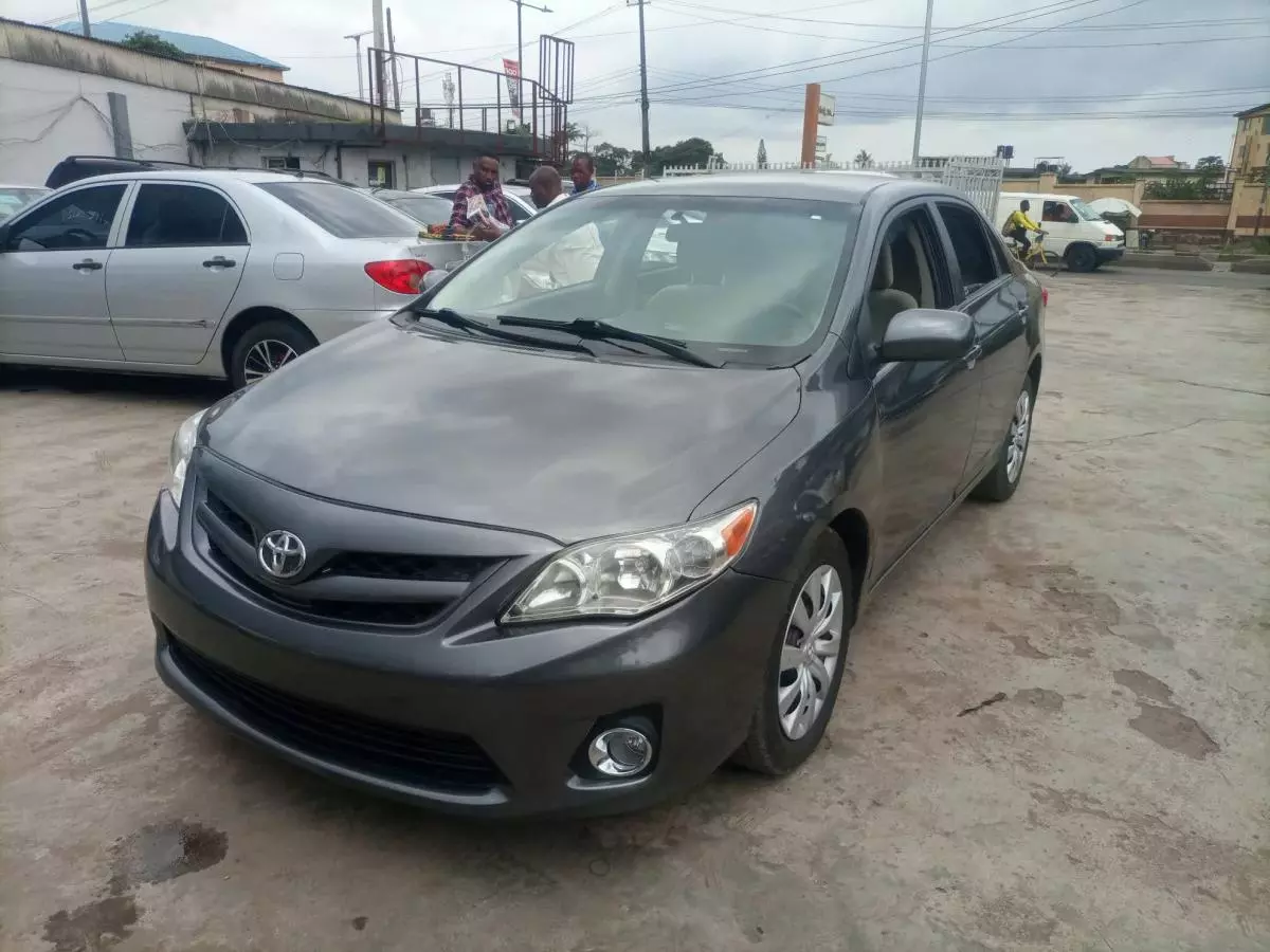 Toyota Corolla   - 2013