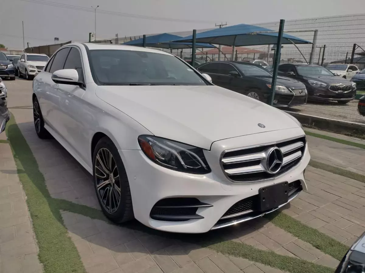 Mercedes-Benz E 300 - 2017