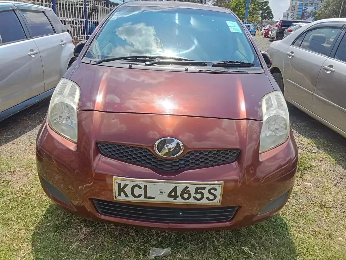 Toyota Vitz   - 2009