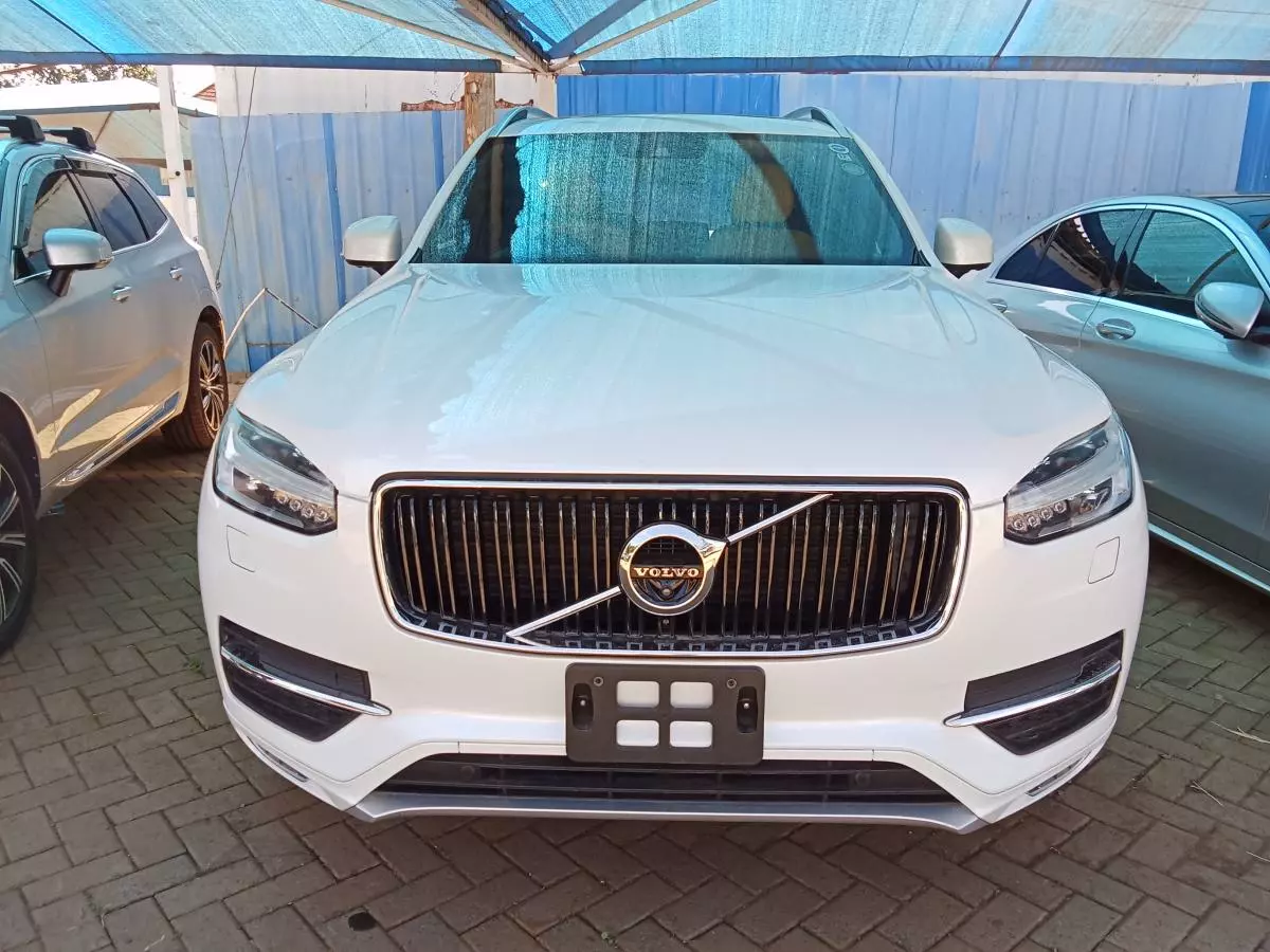 Volvo XC90   - 2016