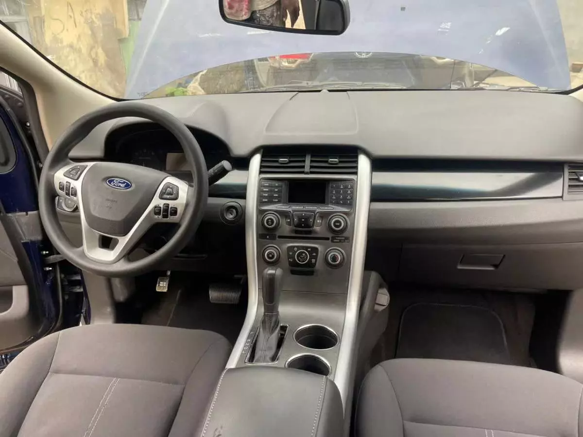 Ford Edge 3.5L    - 2011