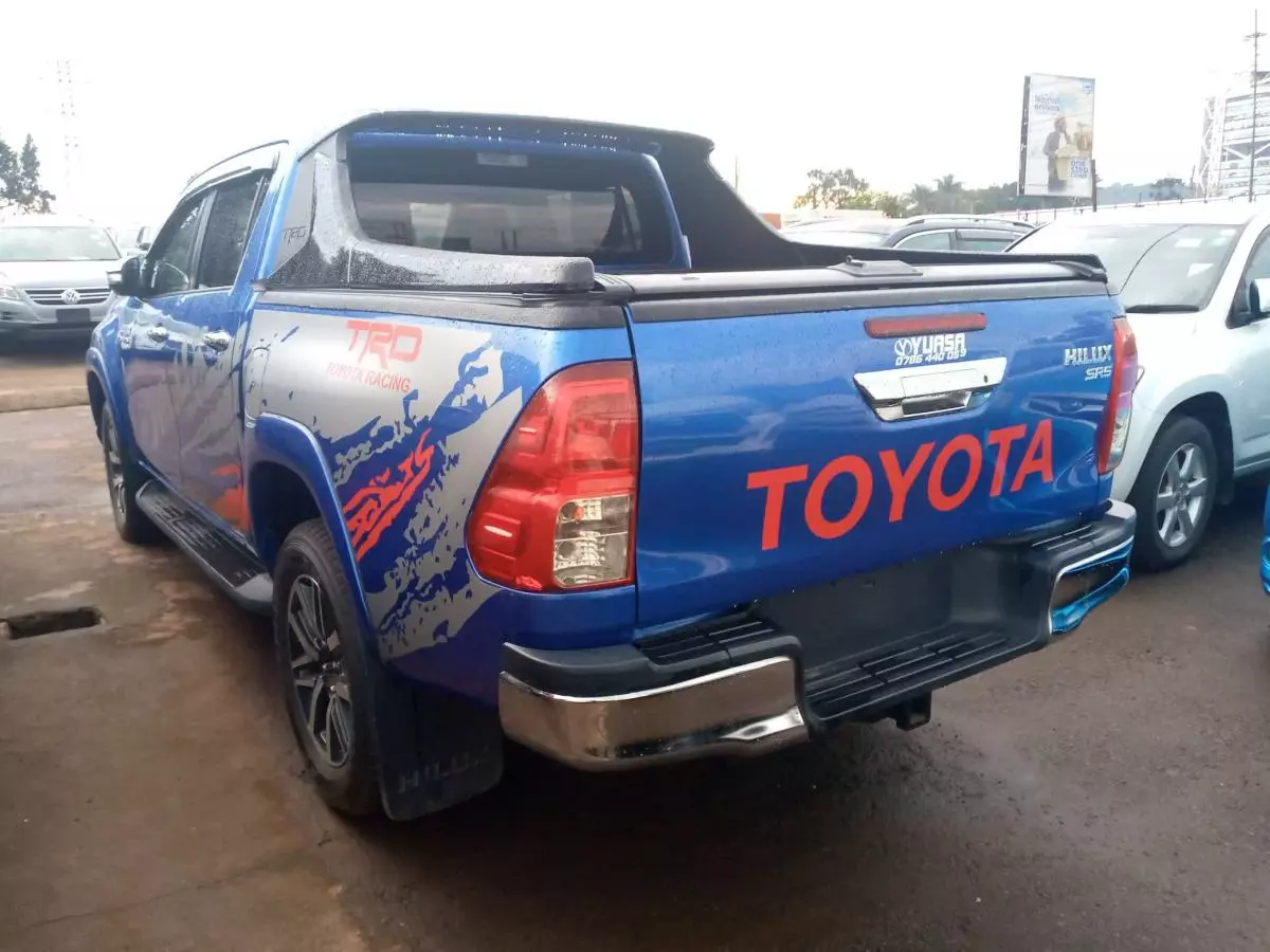 Toyota Hilux - 2019
