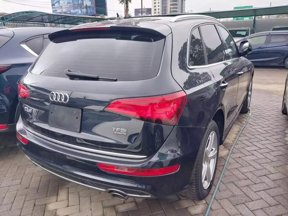 Audi Q5   - 2016