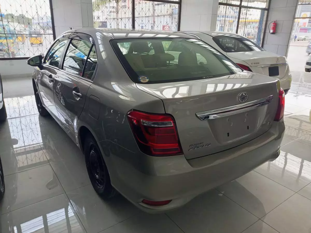 Toyota Axio  - 2016