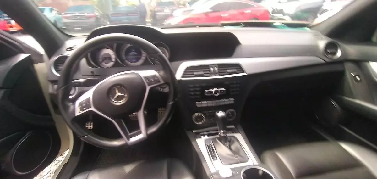 Mercedes-Benz C 250 - 2013