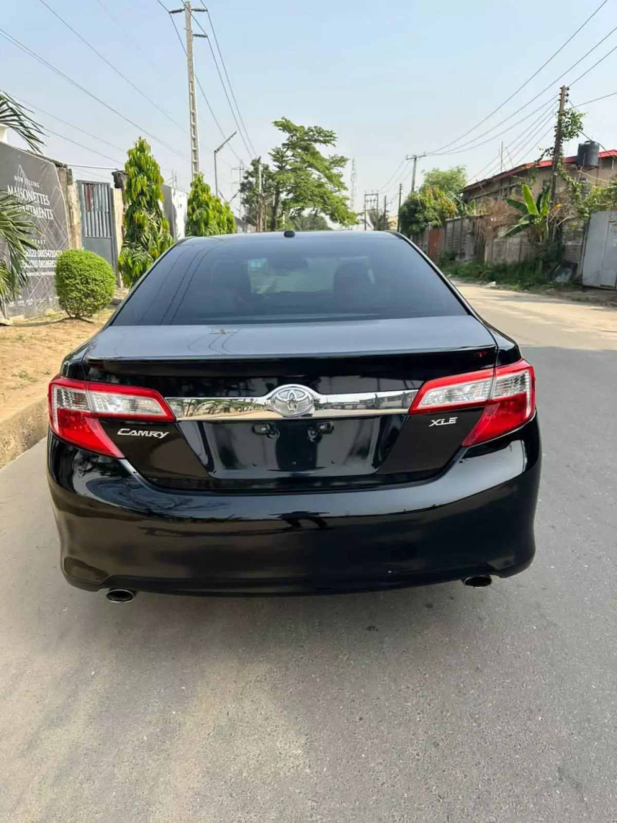 Toyota Camry   - 2012