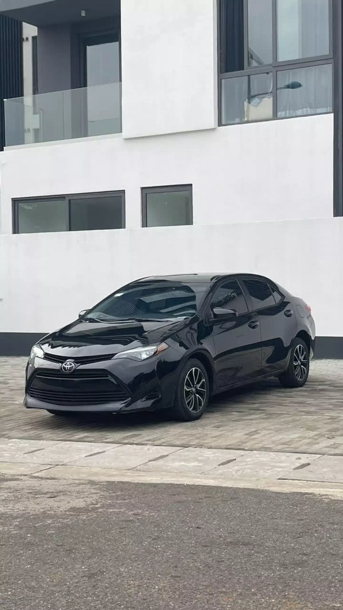 Toyota Corolla   - 2019