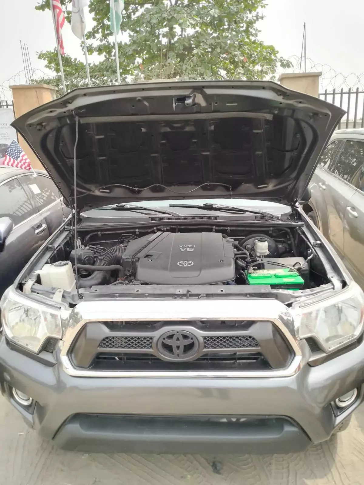Toyota Tacoma   - 2012