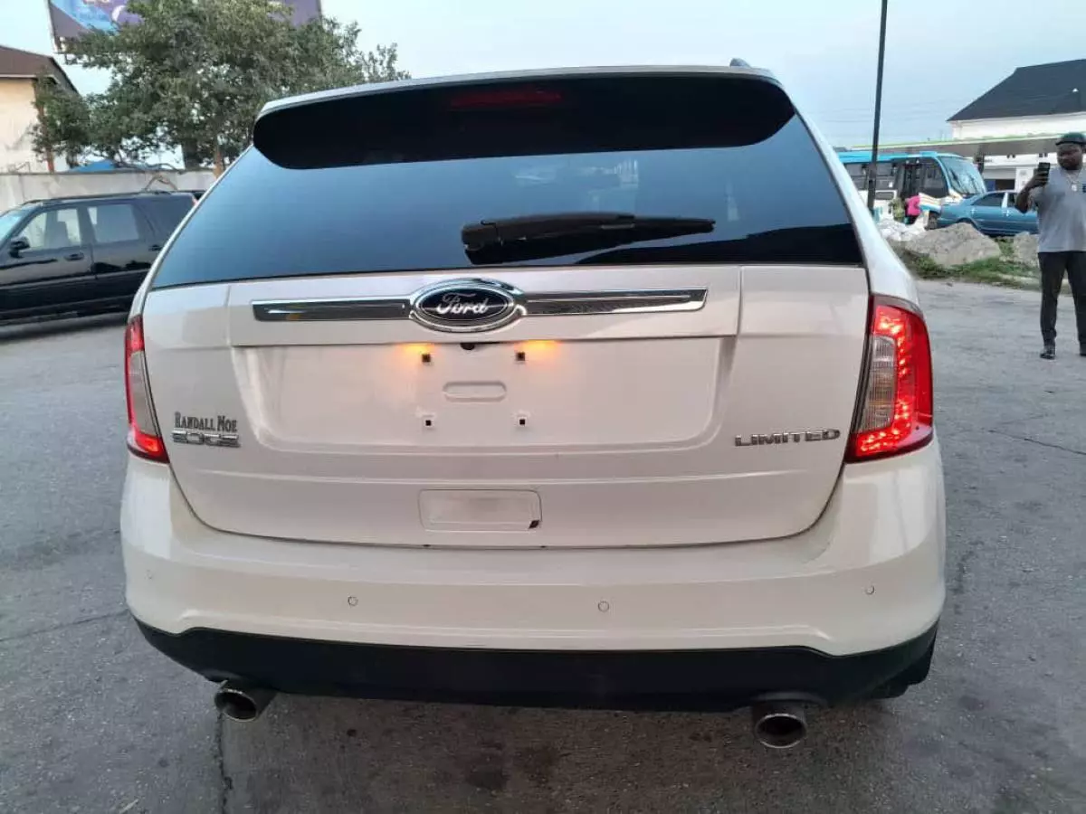 Ford Edge   - 2013