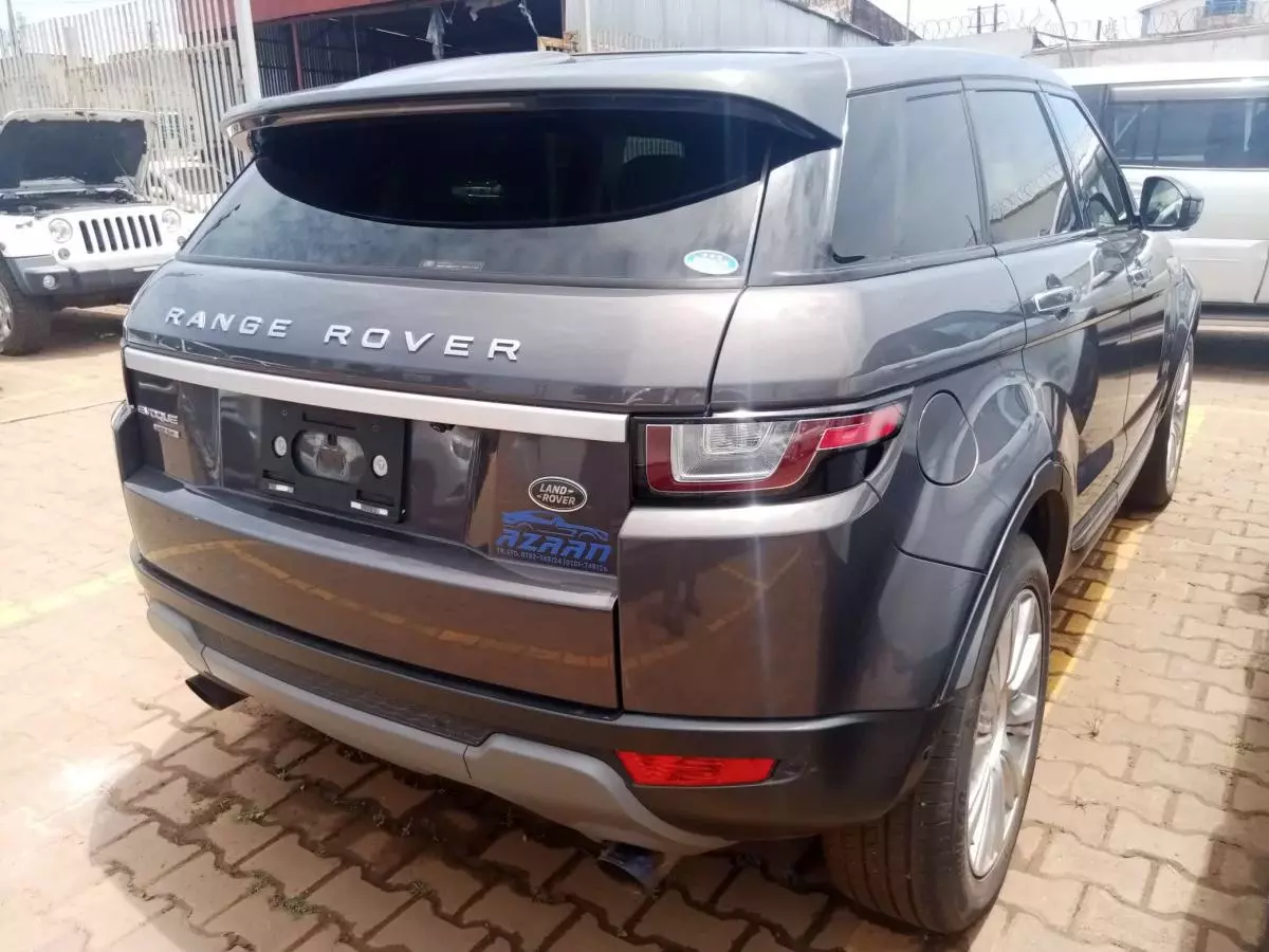 Land Rover Range Rover Evoque   - 2015