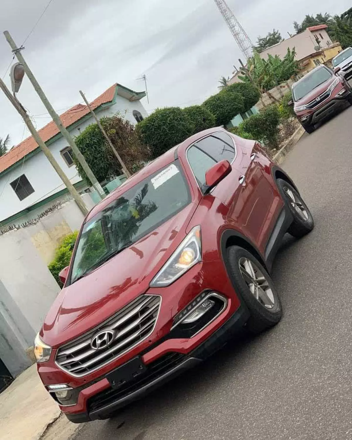 Hyundai Santa Fe   - 2016