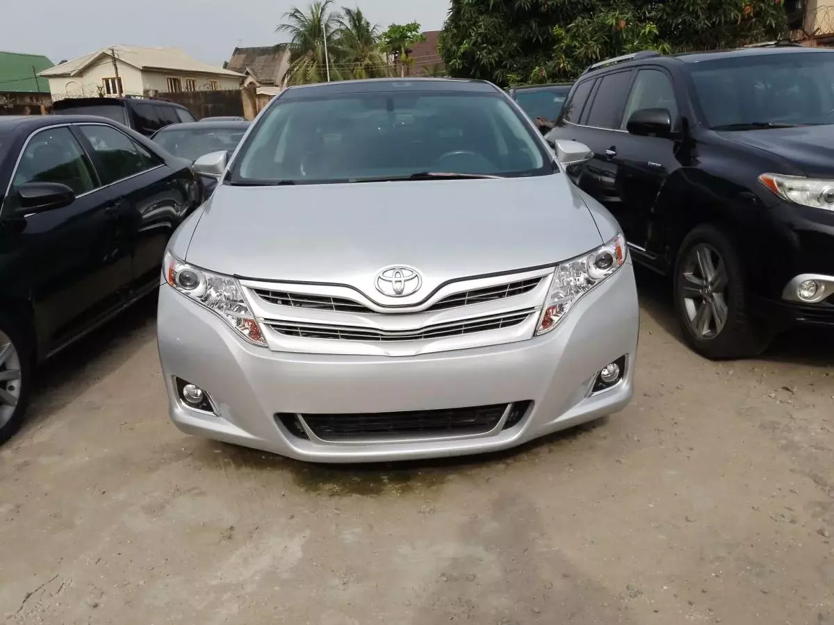 Toyota Venza   - 2013