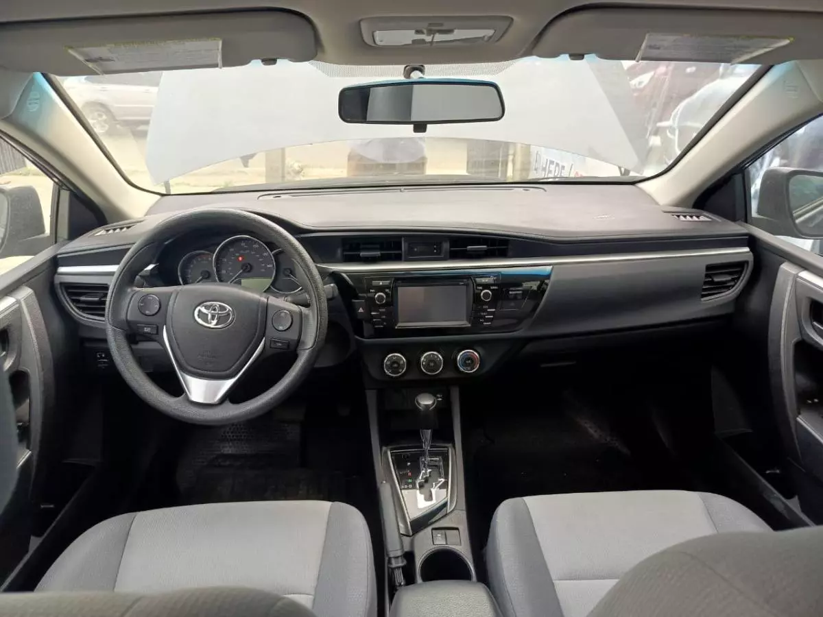 Toyota Corolla   - 2014