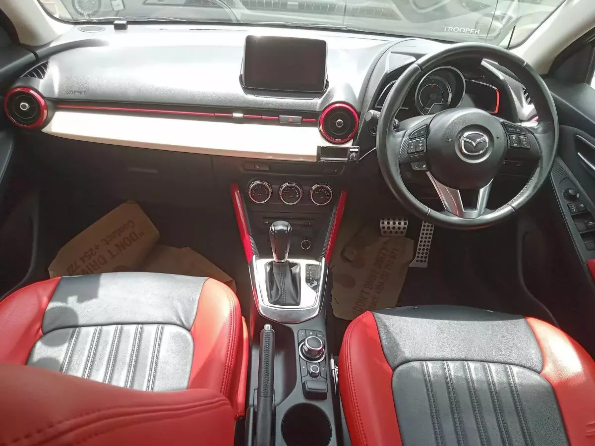 Mazda Demio - 2015