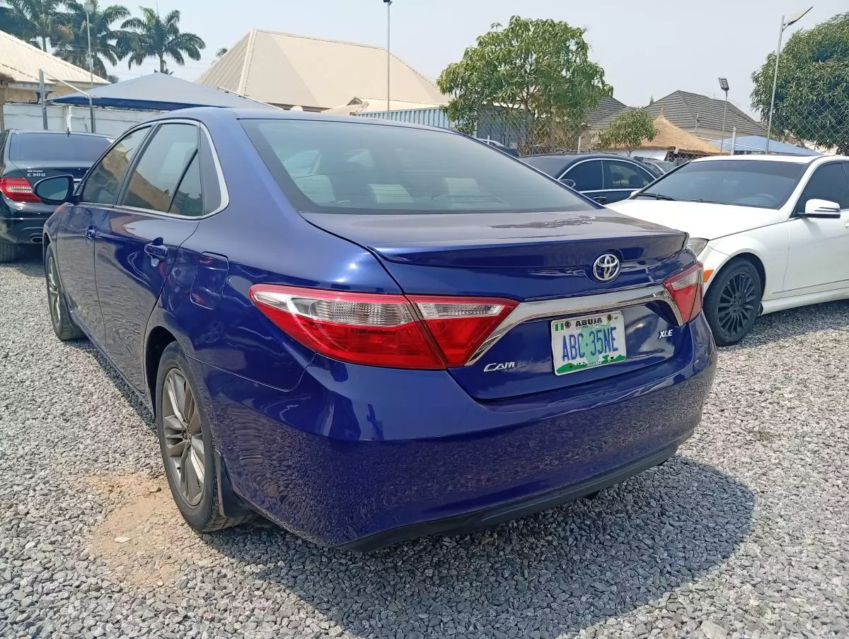 Toyota Camry   - 2015