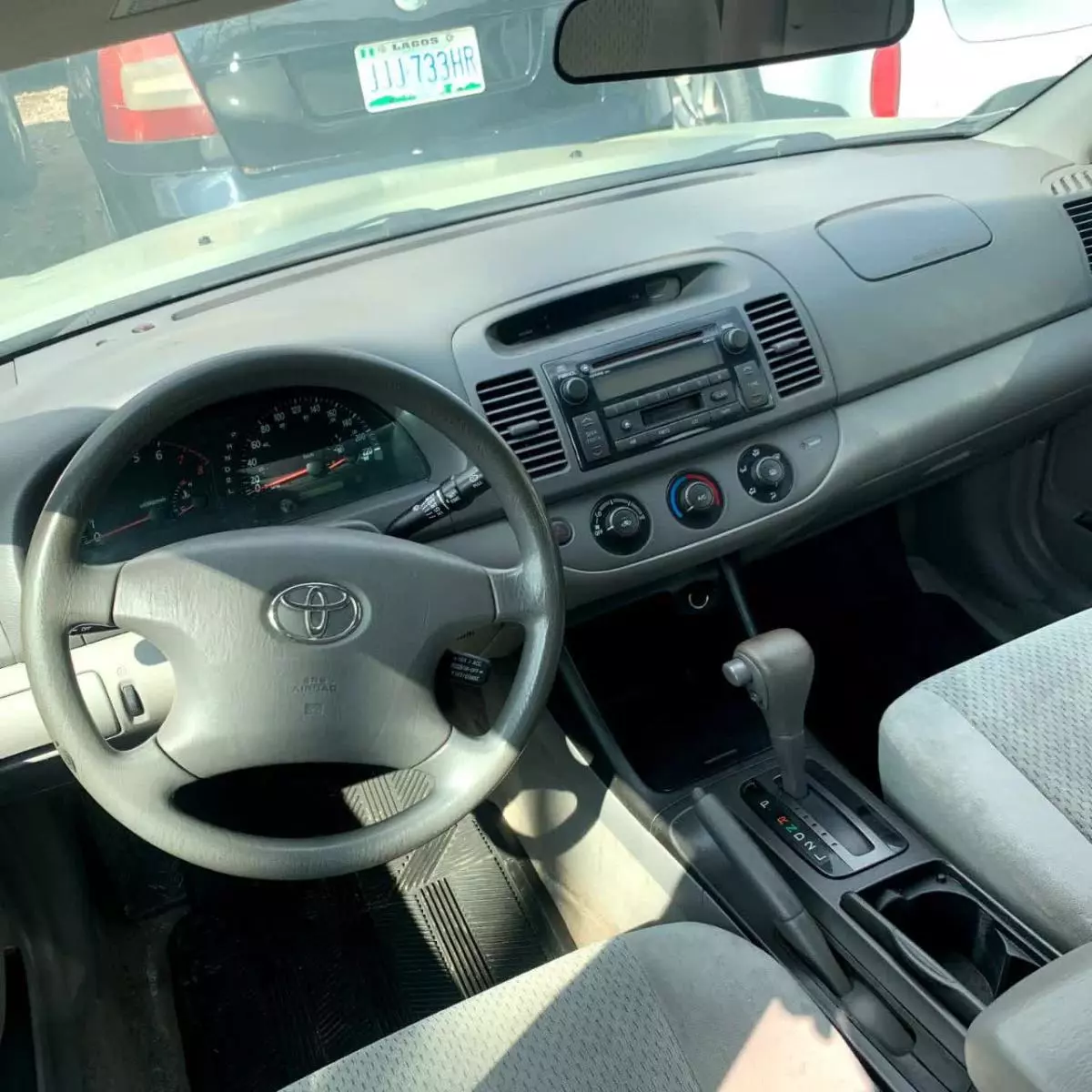 Toyota Camry   - 2004