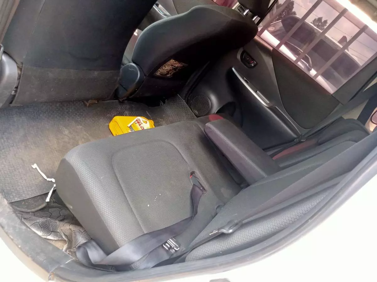 Toyota Ractis - 2011