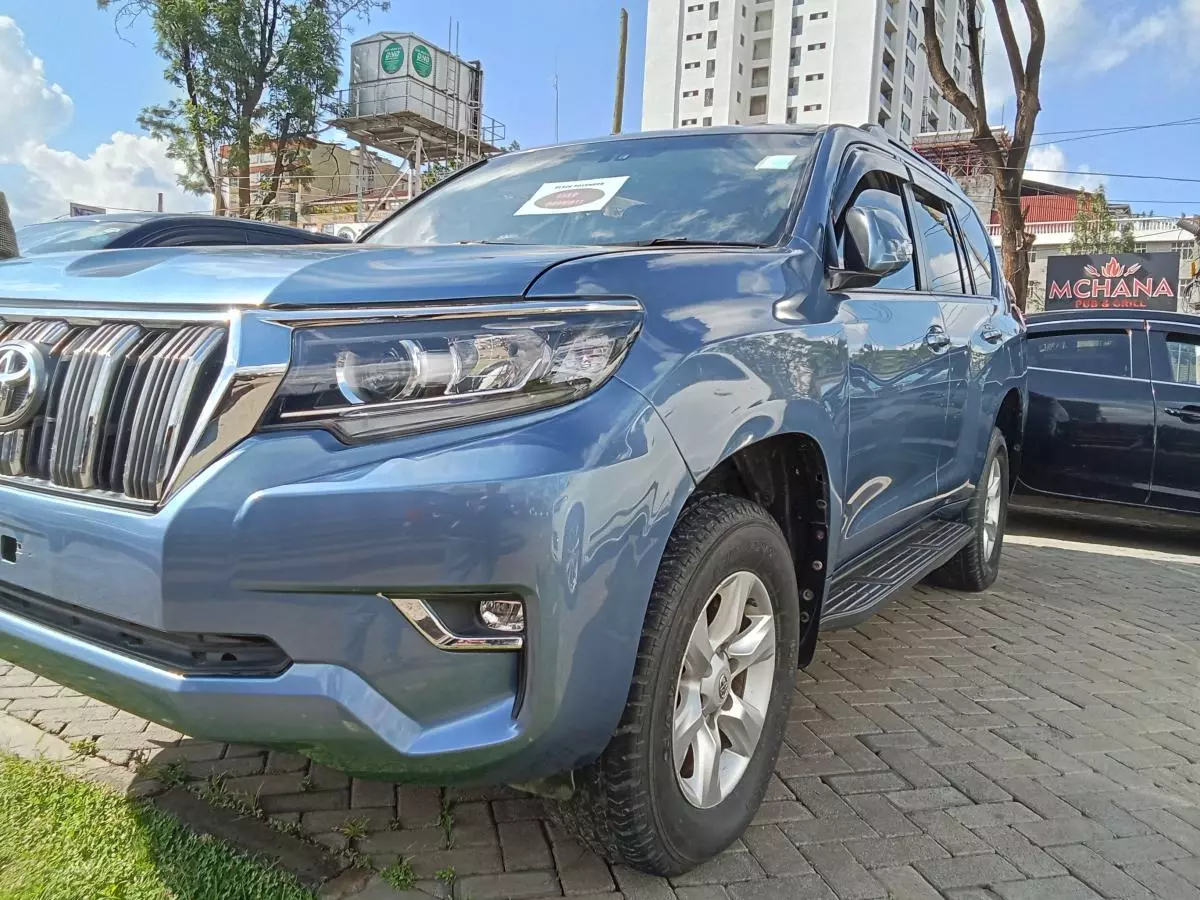 Toyota Landcruiser prado TX   - 2011