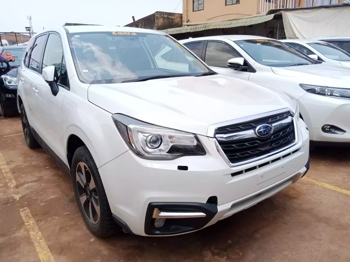 Subaru Forester   - 2015