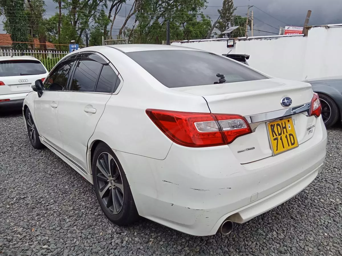 Subaru Legacy B4   - 2015