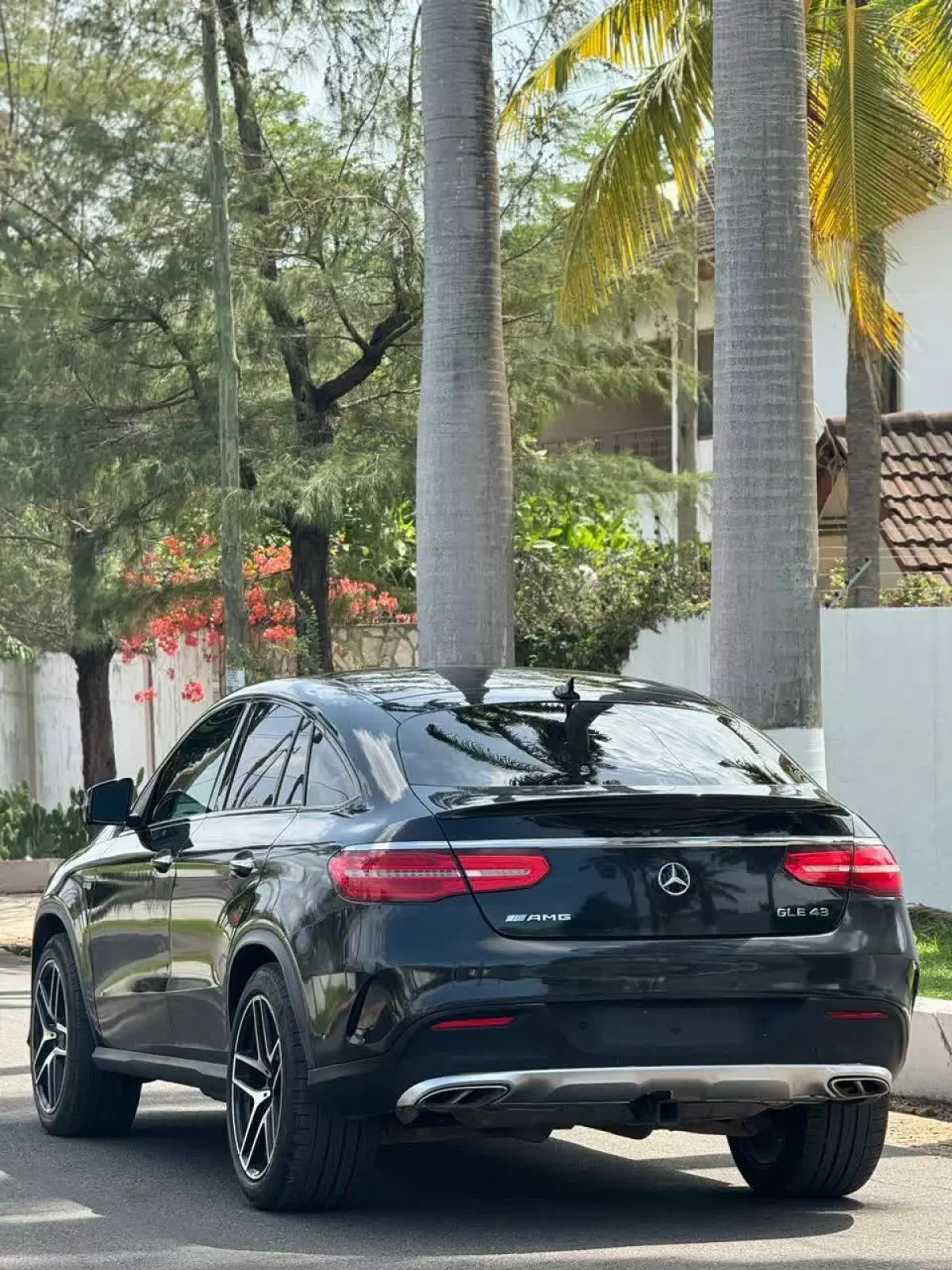 Mercedes-Benz GLE 43 AMG   - 2020