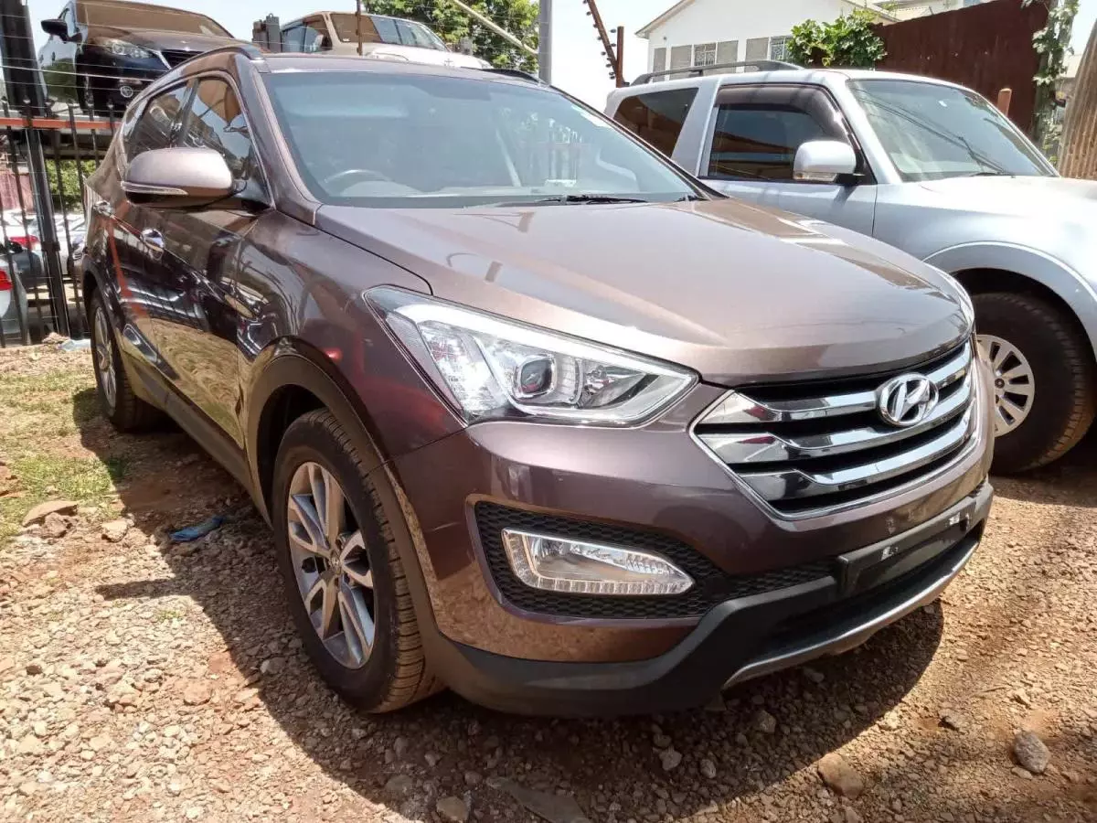 Hyundai Santa Fe - 2015