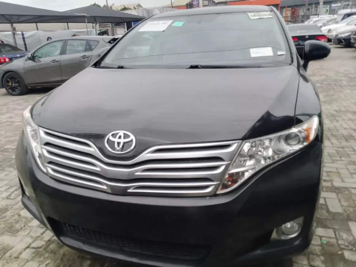 Toyota Venza   - 2012