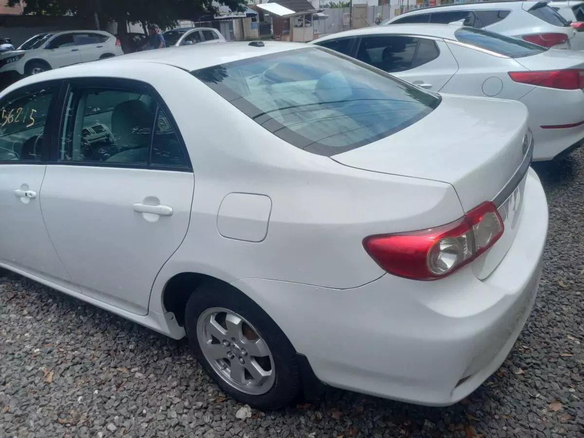 Toyota Corolla   - 2013