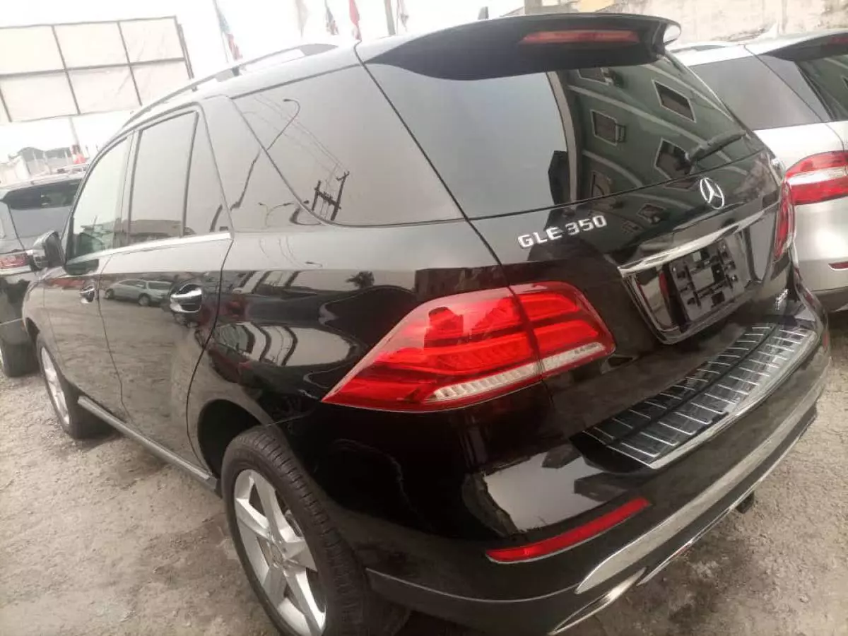 Mercedes-Benz GLE 350 - 2016